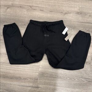 Essentials Fear Of God Stretch Limo Cuffed Sweats Men’s Size Medium